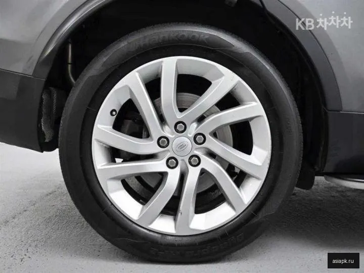 Land Rover Discovery 6