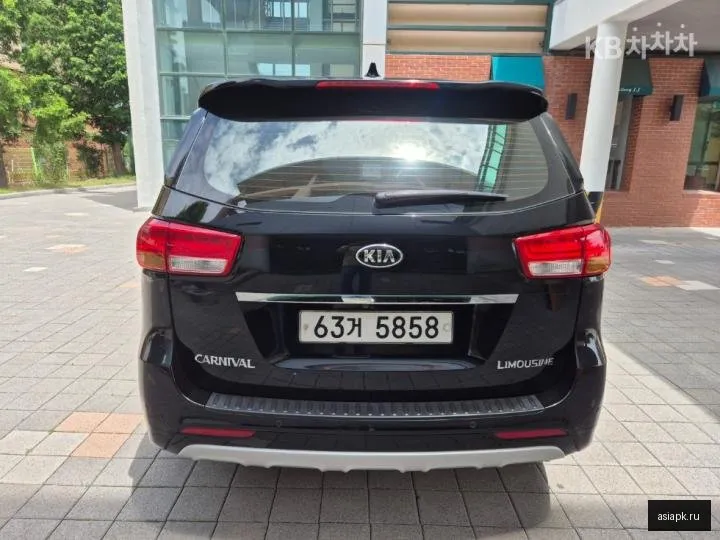 Kia Carnival 3