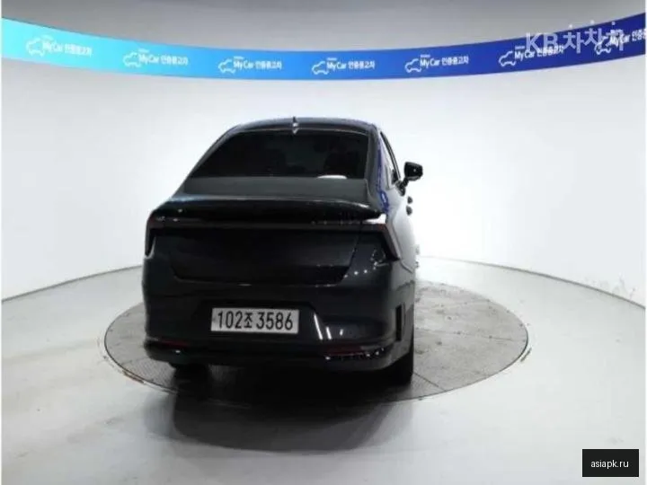 Kia K8 4