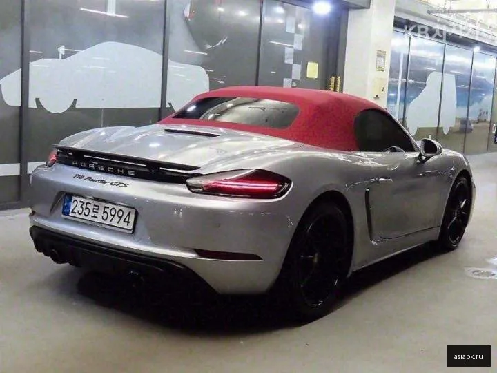 Porsche Boxster 4