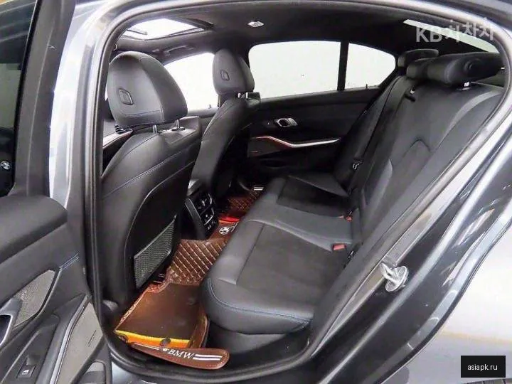 BMW 3-Series 6