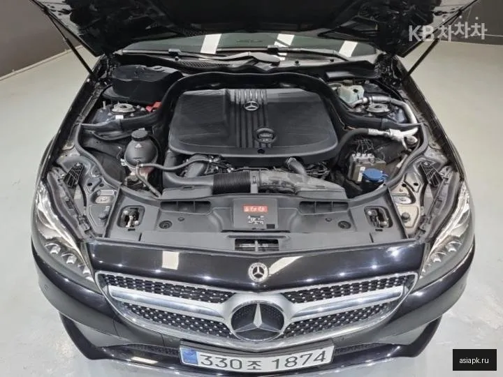 Mercedes-Benz CLS-Class 6