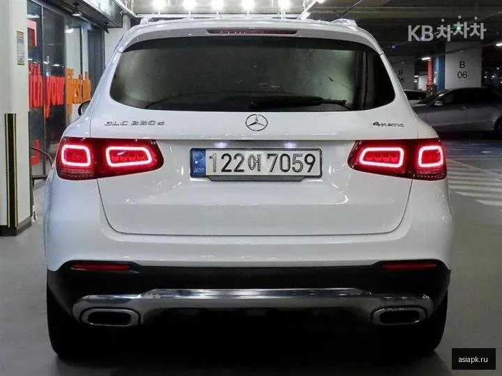 Mercedes-Benz GLC-Class 5