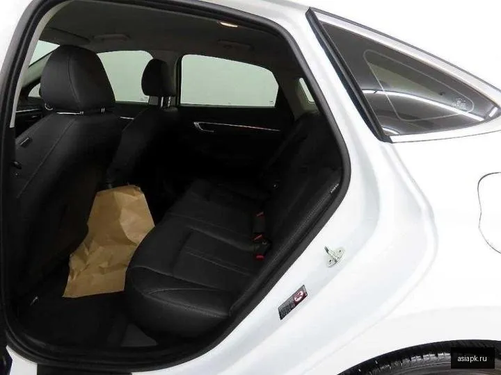 Hyundai Sonata 6