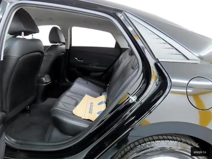 Hyundai Avante 6
