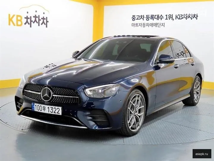 Mercedes-Benz E-Class 2