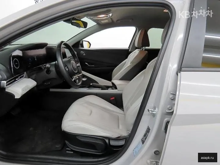 Hyundai Avante 5