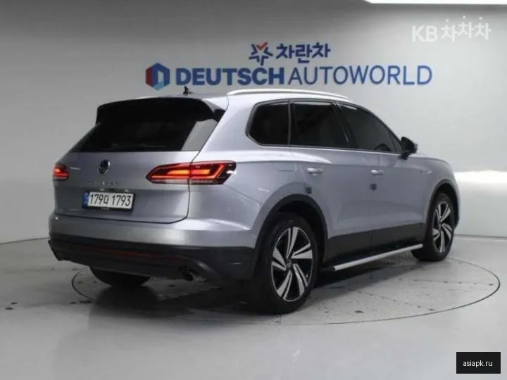 Volkswagen Touareg 2