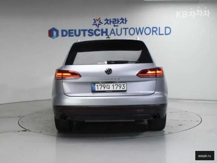 Volkswagen Touareg 4
