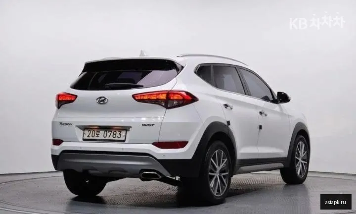 Hyundai Tucson 4
