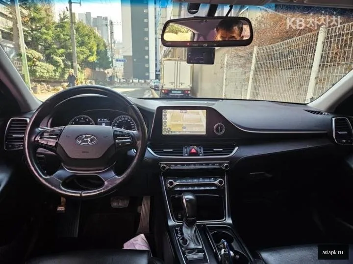 Hyundai Grandeur 5