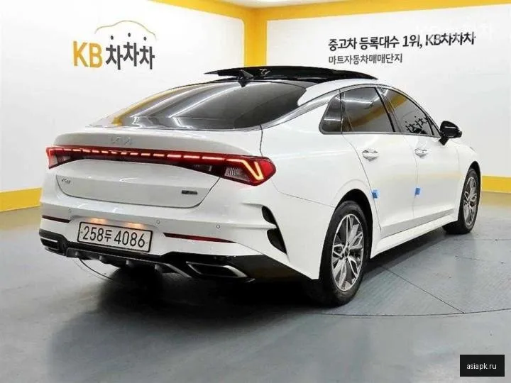 Kia K5 4