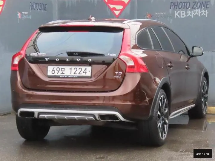 Volvo V60 3