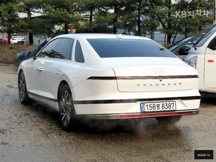 Hyundai Grandeur 3