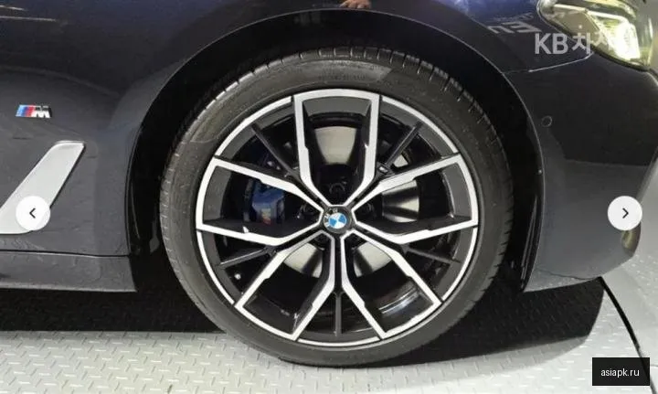 BMW 5-Series 5