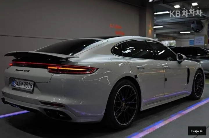 Porsche Panamera 2