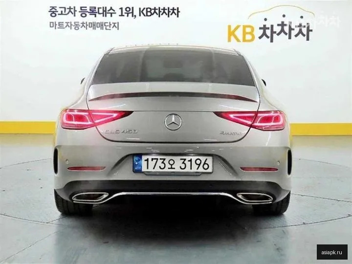 Mercedes-Benz CLS-Class 3