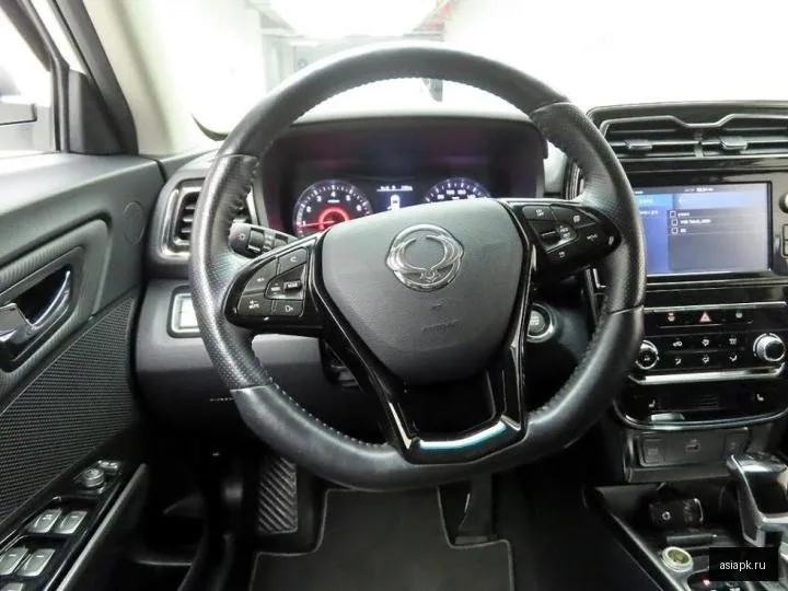 SsangYong Tivoli 6