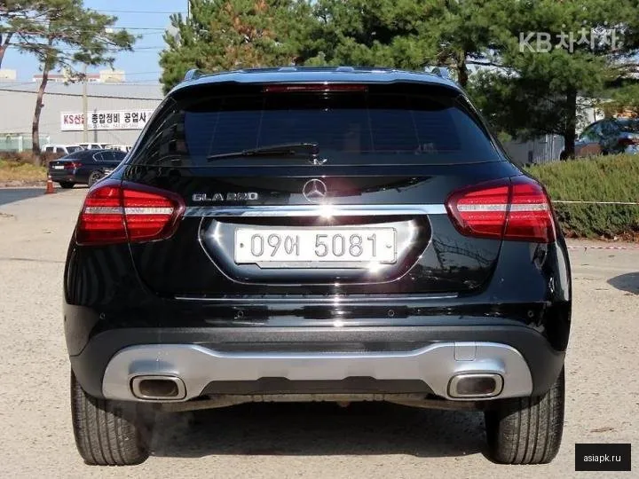 Mercedes-Benz GLA-Class AMG 4