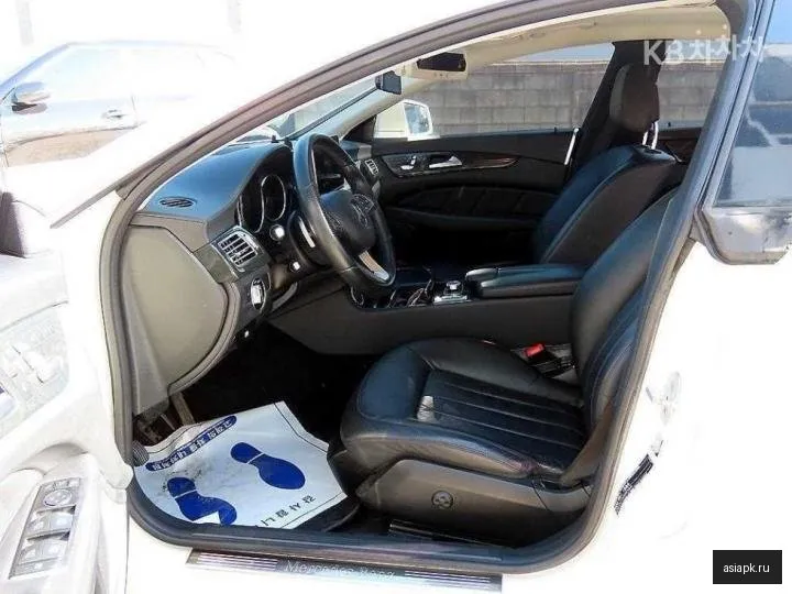 Mercedes-Benz CLS-Class 5