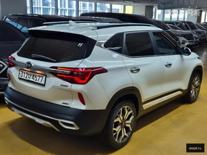 Kia Seltos 4