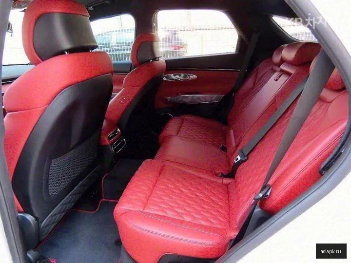 Genesis GV70 6