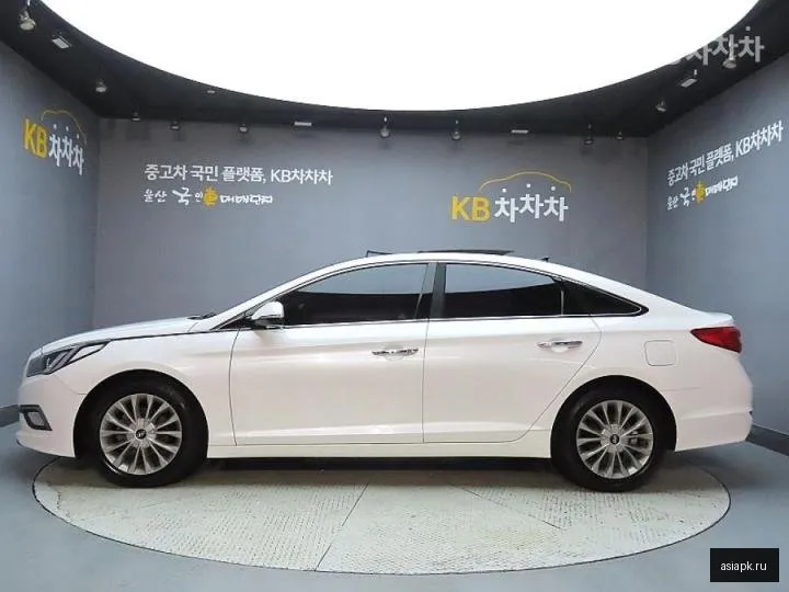 Hyundai Sonata 5