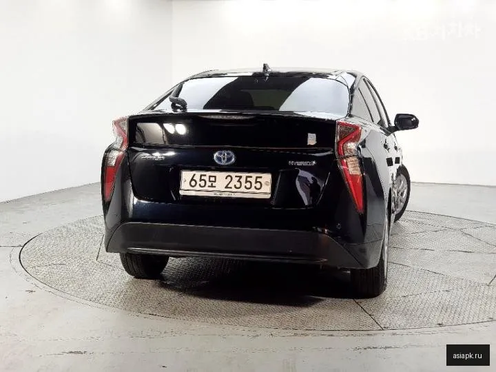 Toyota Prius 3