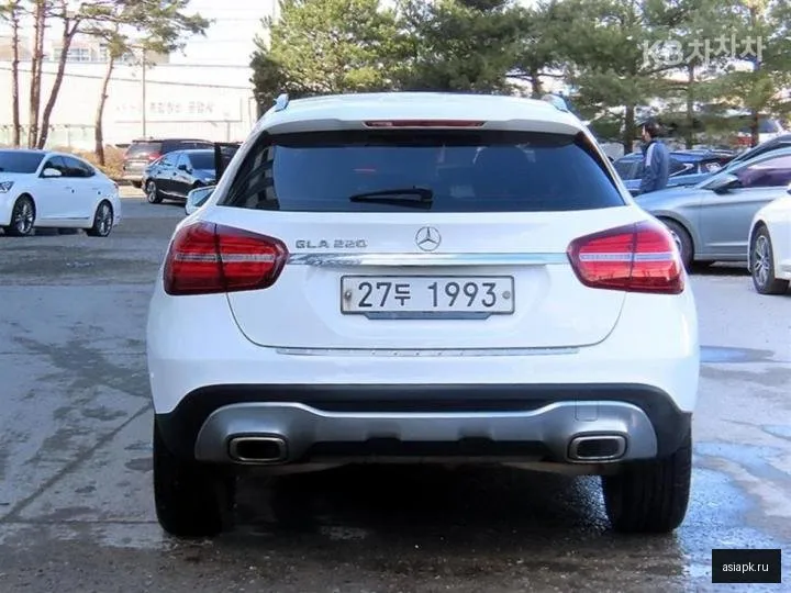 Mercedes-Benz GLA-Class AMG 4