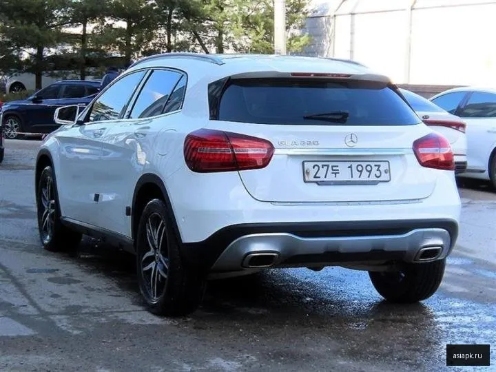 Mercedes-Benz GLA-Class AMG 3