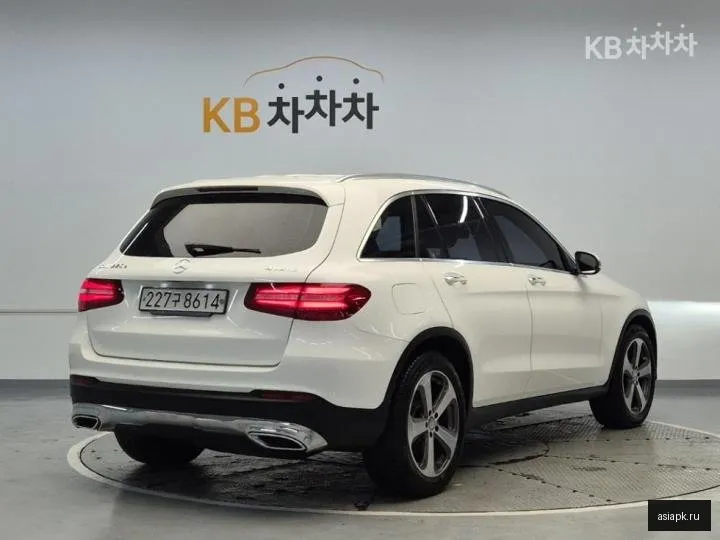 Mercedes-Benz GLC-Class 3