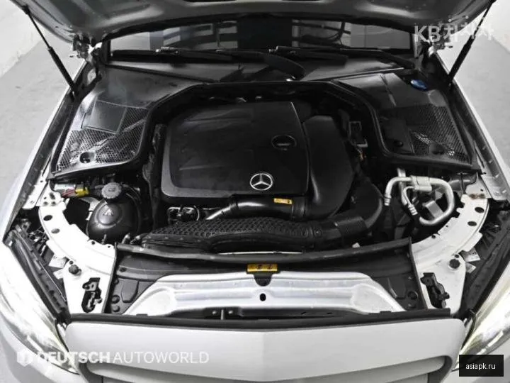 Mercedes-Benz C-Class 6
