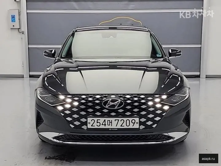 Hyundai Grandeur 2