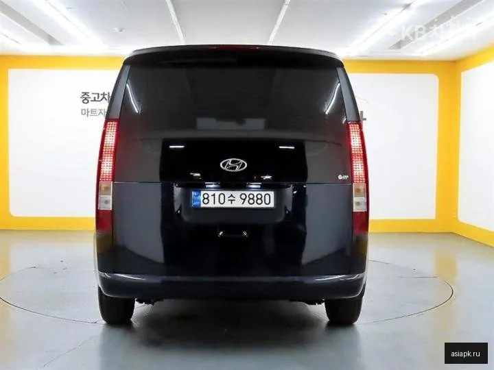 Hyundai Staria 3