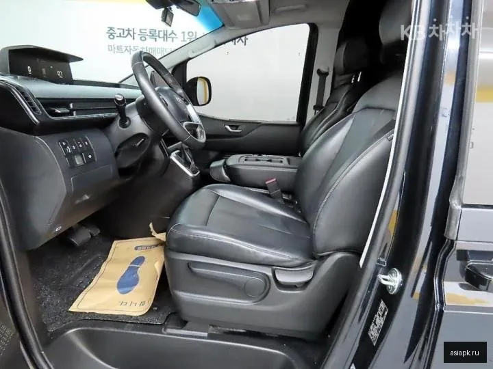 Hyundai Staria 5