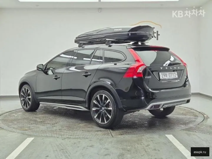 Volvo V60 3