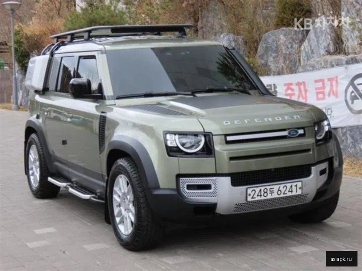 Land Rover Defender 2