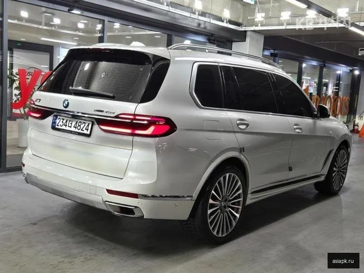 BMW X7 4