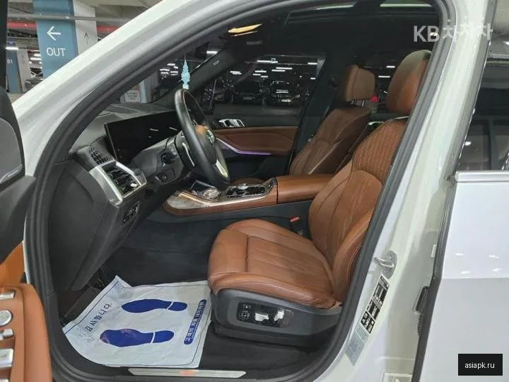 BMW X7 6