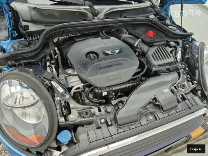 MINI Hatch 6