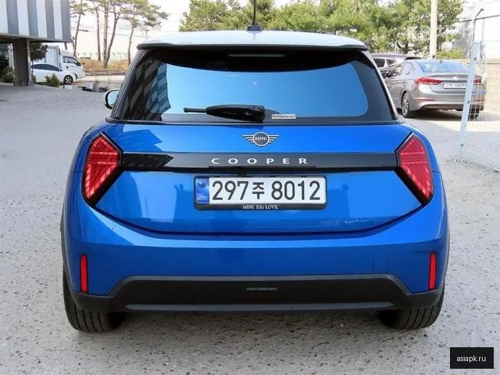 MINI Hatch 4