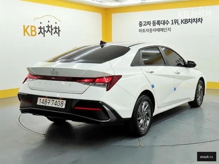 Hyundai Avante 4