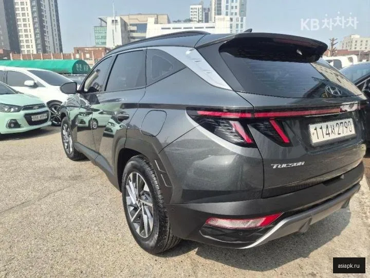 Hyundai Tucson 4