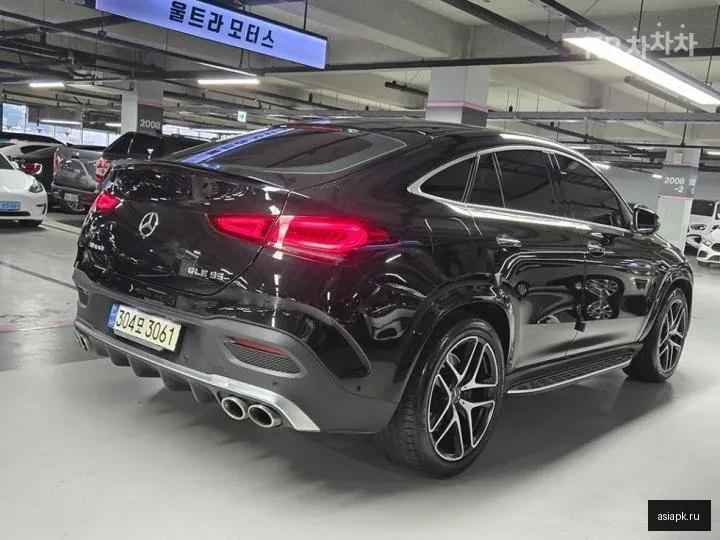 Mercedes-Benz GLE-Class 3
