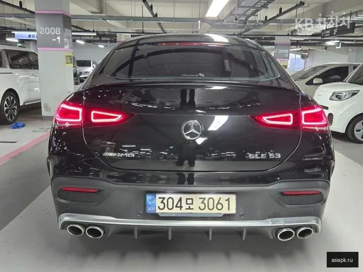 Mercedes-Benz GLE-Class 4