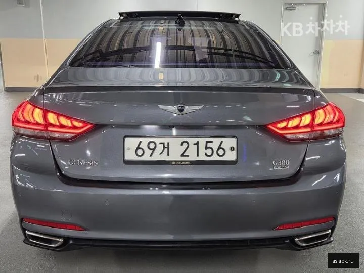 Hyundai Genesis 2