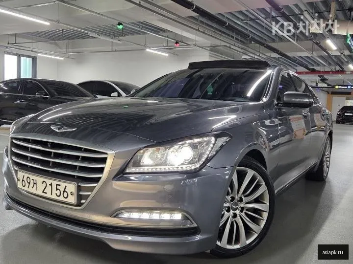 Hyundai Genesis 5