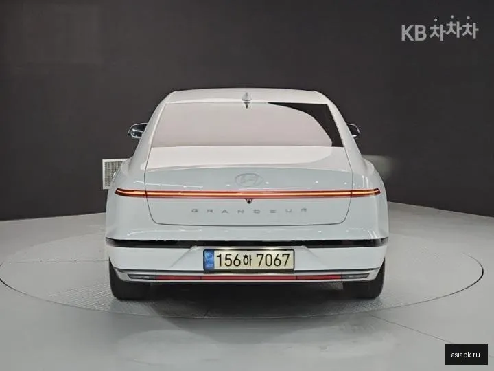 Hyundai Grandeur 3