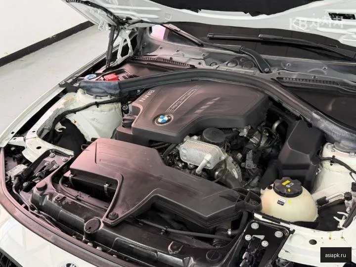 BMW 3-Series 6