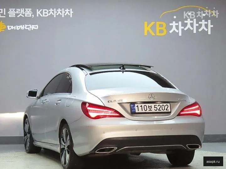 Mercedes-Benz CLA-Class AMG 4